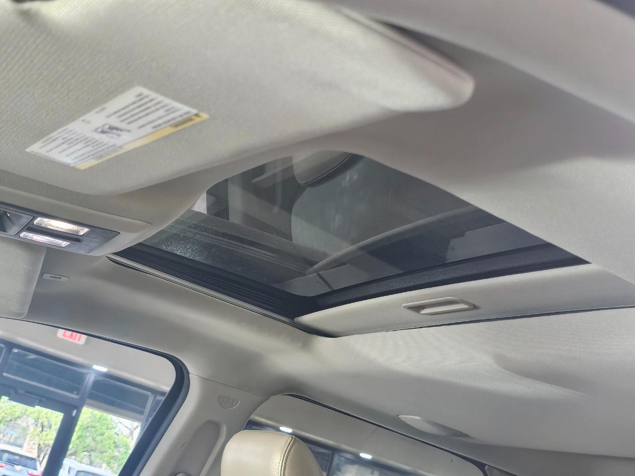 RAM 1500 Laramie 4x4 Crew Cab 5'7" Box 2017