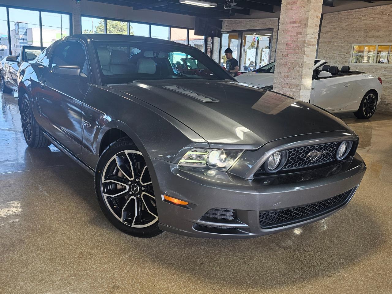 2013 Ford Mustang 2dr Cpe GT