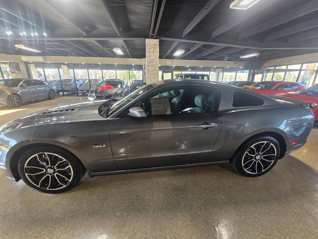 Ford Mustang 2dr Cpe GT 2013