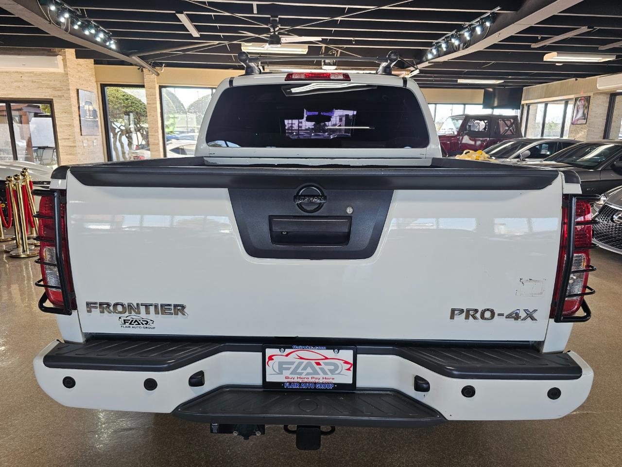 Nissan Frontier 4WD Crew Cab SWB Auto PRO-4X 2013