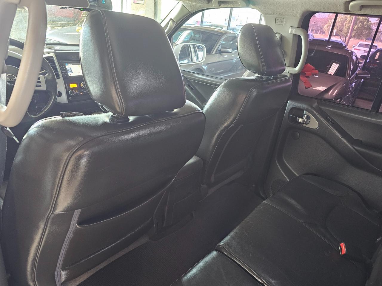 Nissan Frontier 4WD Crew Cab SWB Auto PRO-4X 2013