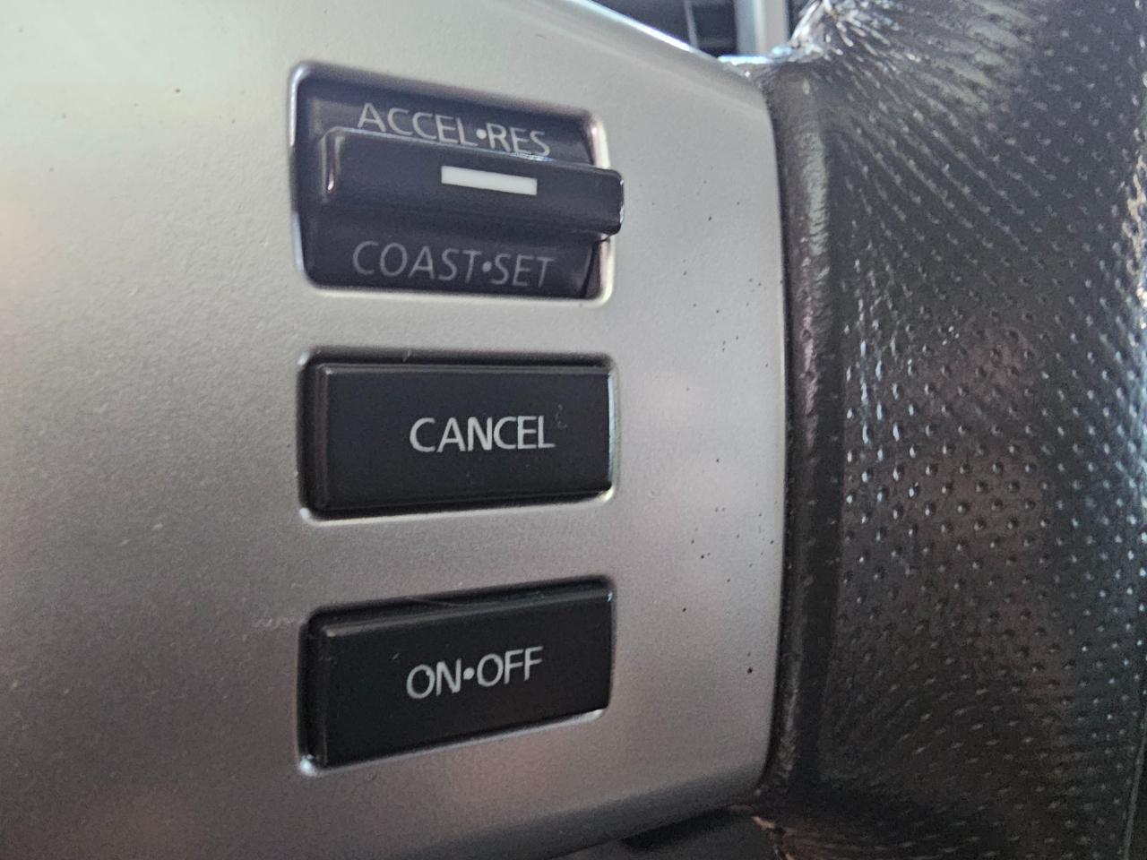 Nissan Frontier 4WD Crew Cab SWB Auto PRO-4X 2013