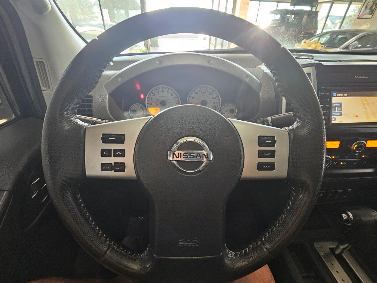 Nissan Frontier 4WD Crew Cab SWB Auto PRO-4X 2013