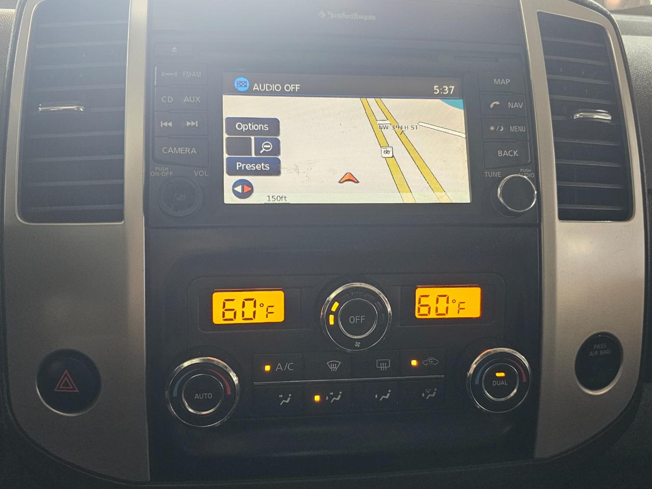 Nissan Frontier 4WD Crew Cab SWB Auto PRO-4X 2013