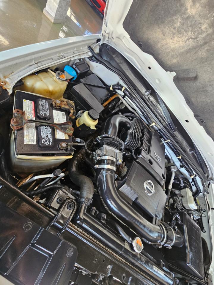 Nissan Frontier 4WD Crew Cab SWB Auto PRO-4X 2013