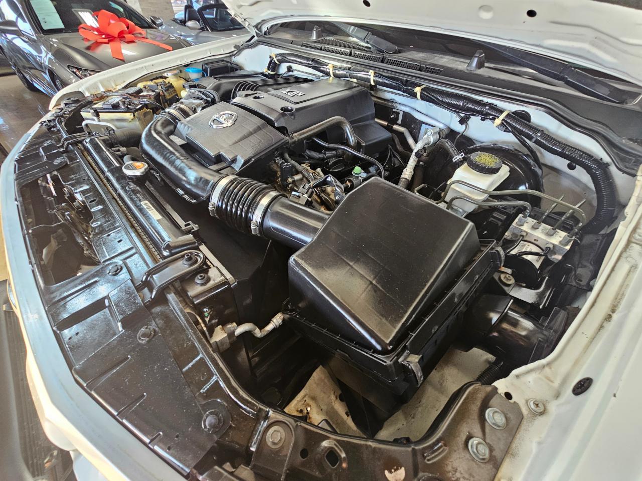 Nissan Frontier 4WD Crew Cab SWB Auto PRO-4X 2013