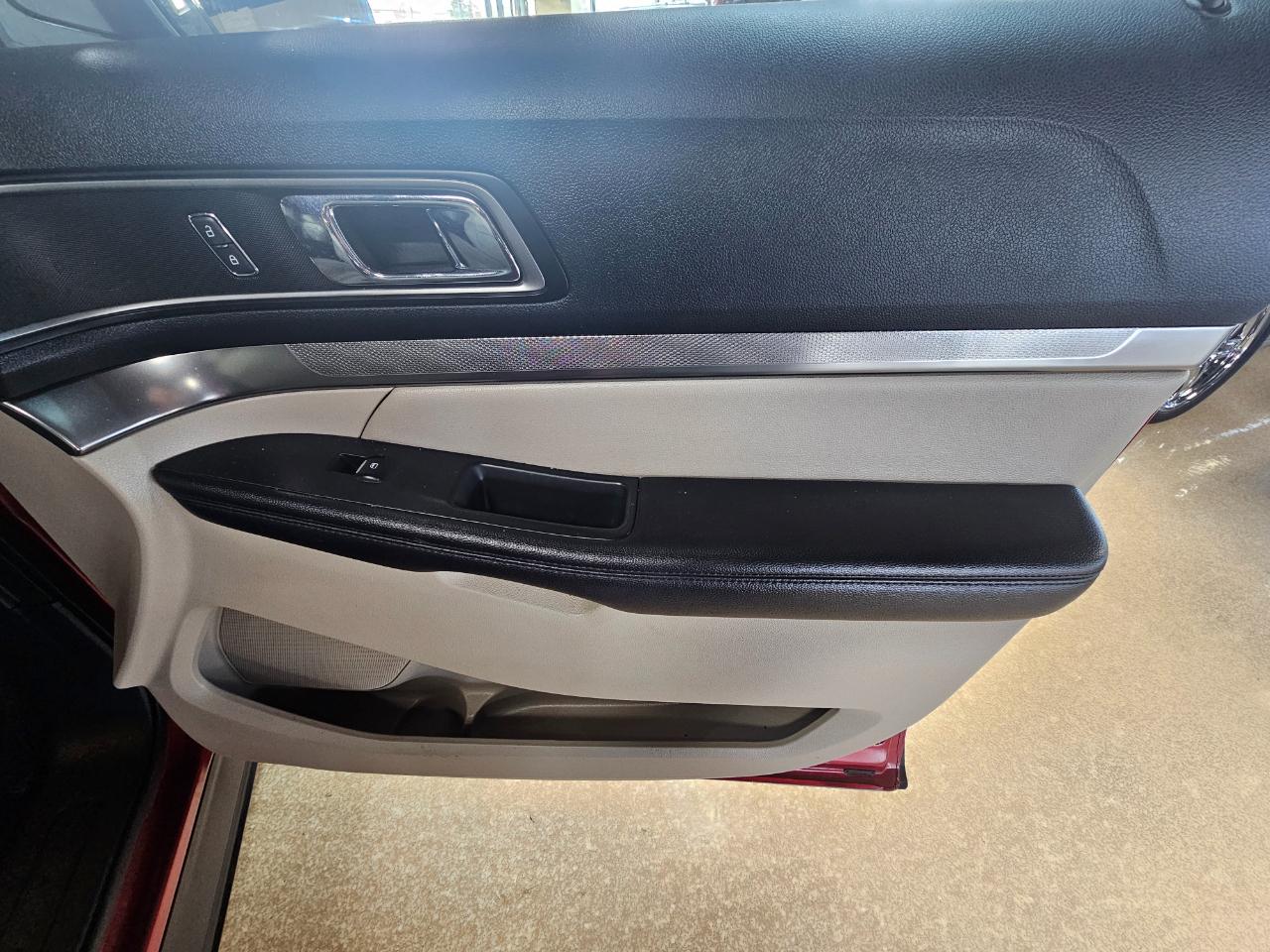 Ford Explorer XLT FWD 2018