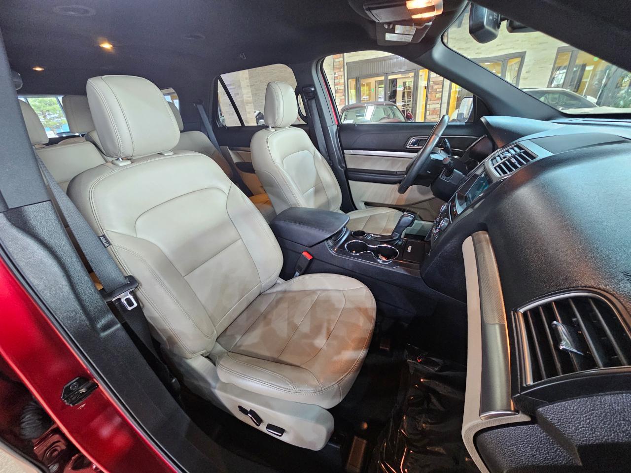 Ford Explorer XLT FWD 2018