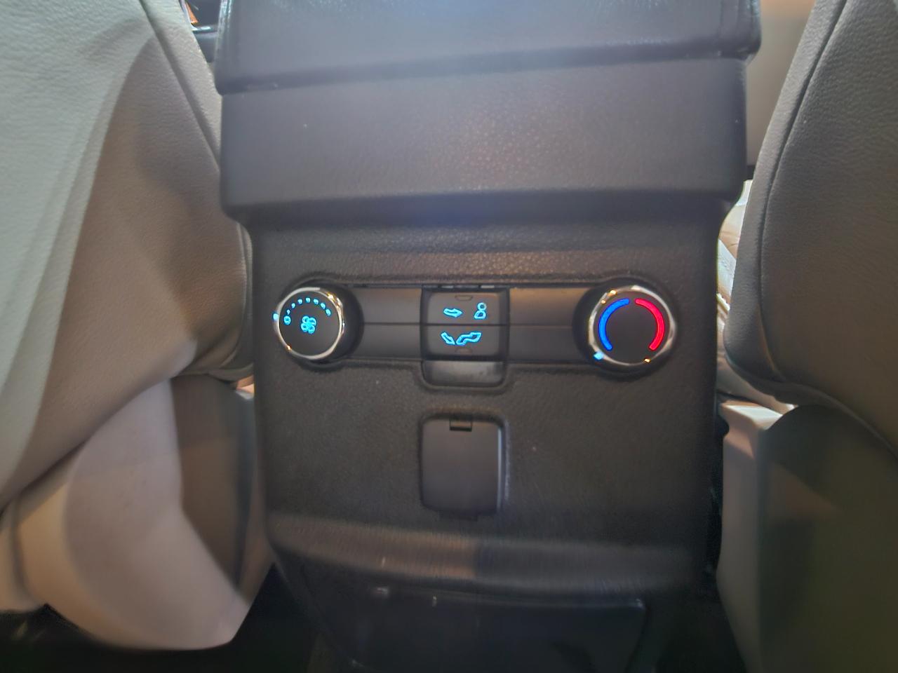 Ford Explorer XLT FWD 2018