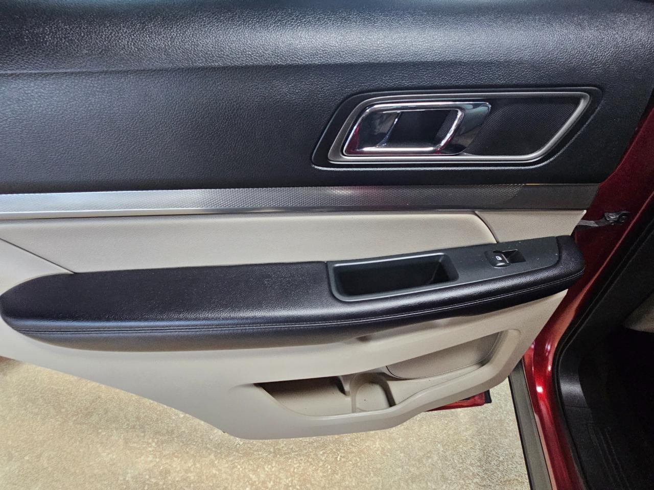 Ford Explorer XLT FWD 2018