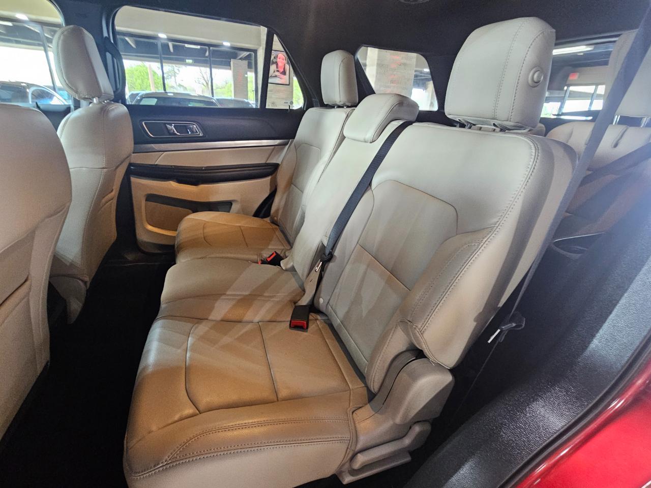 Ford Explorer XLT FWD 2018