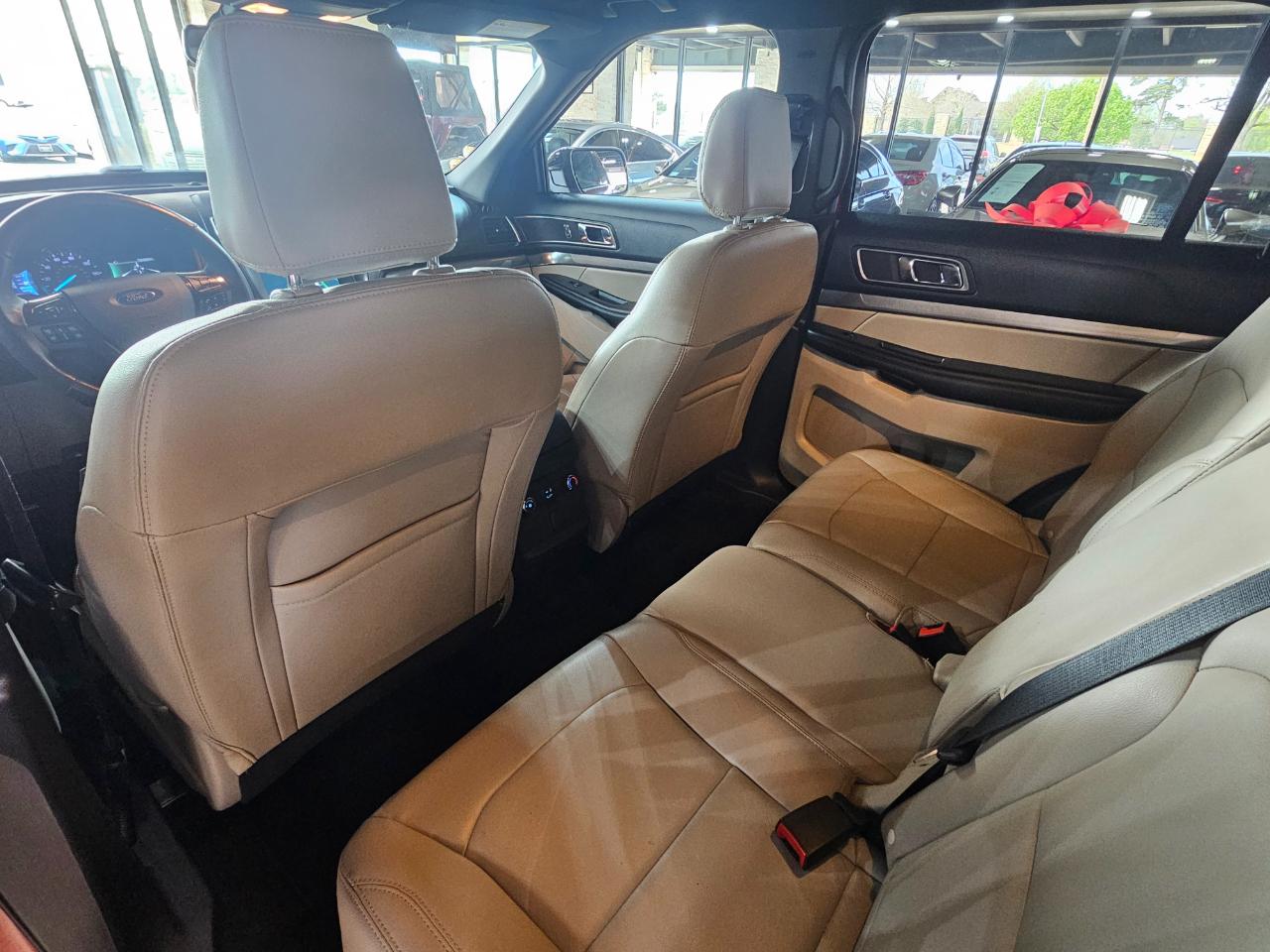 Ford Explorer XLT FWD 2018