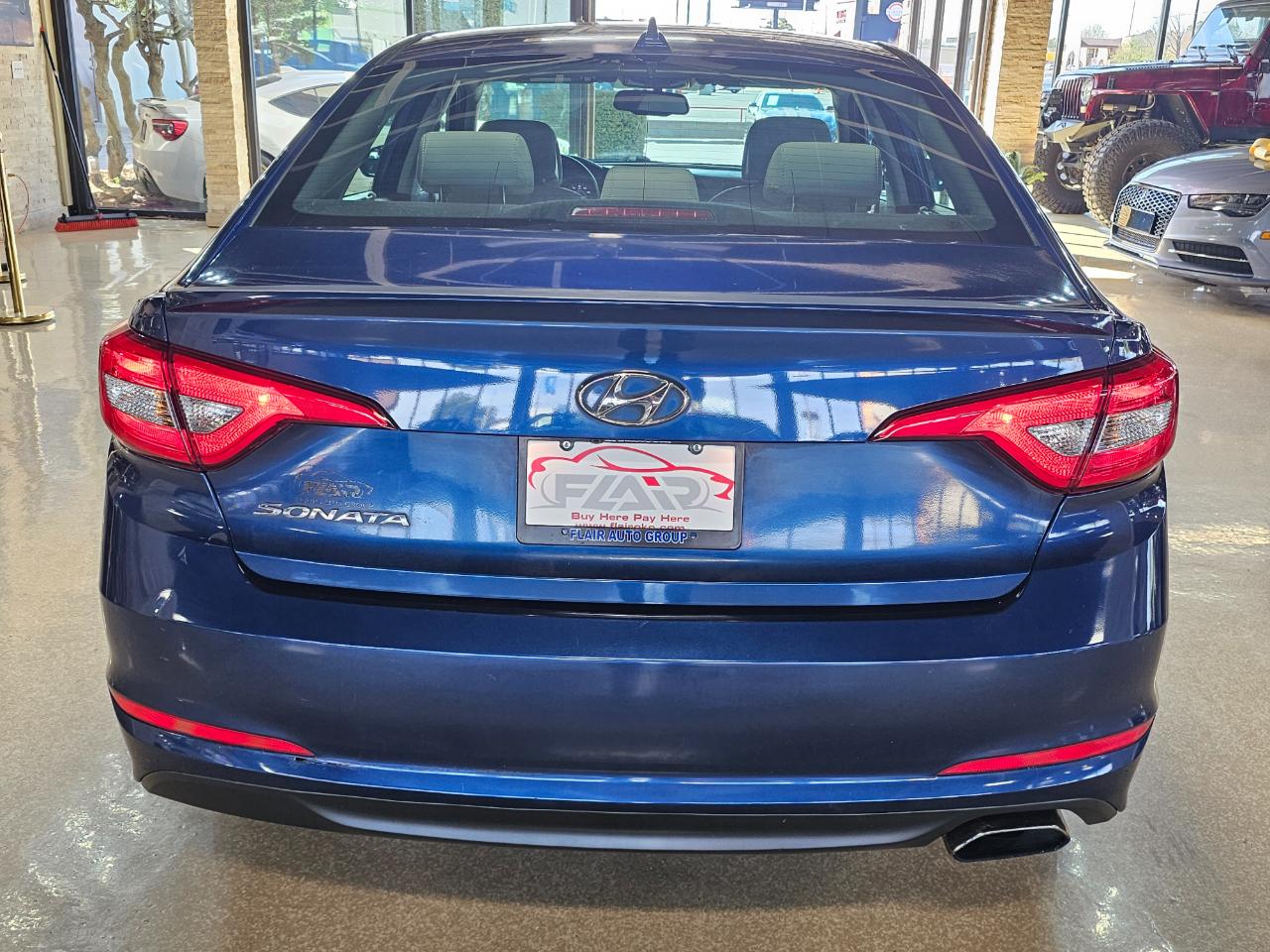 Hyundai Sonata 4dr Sdn 2.4L SE 2015