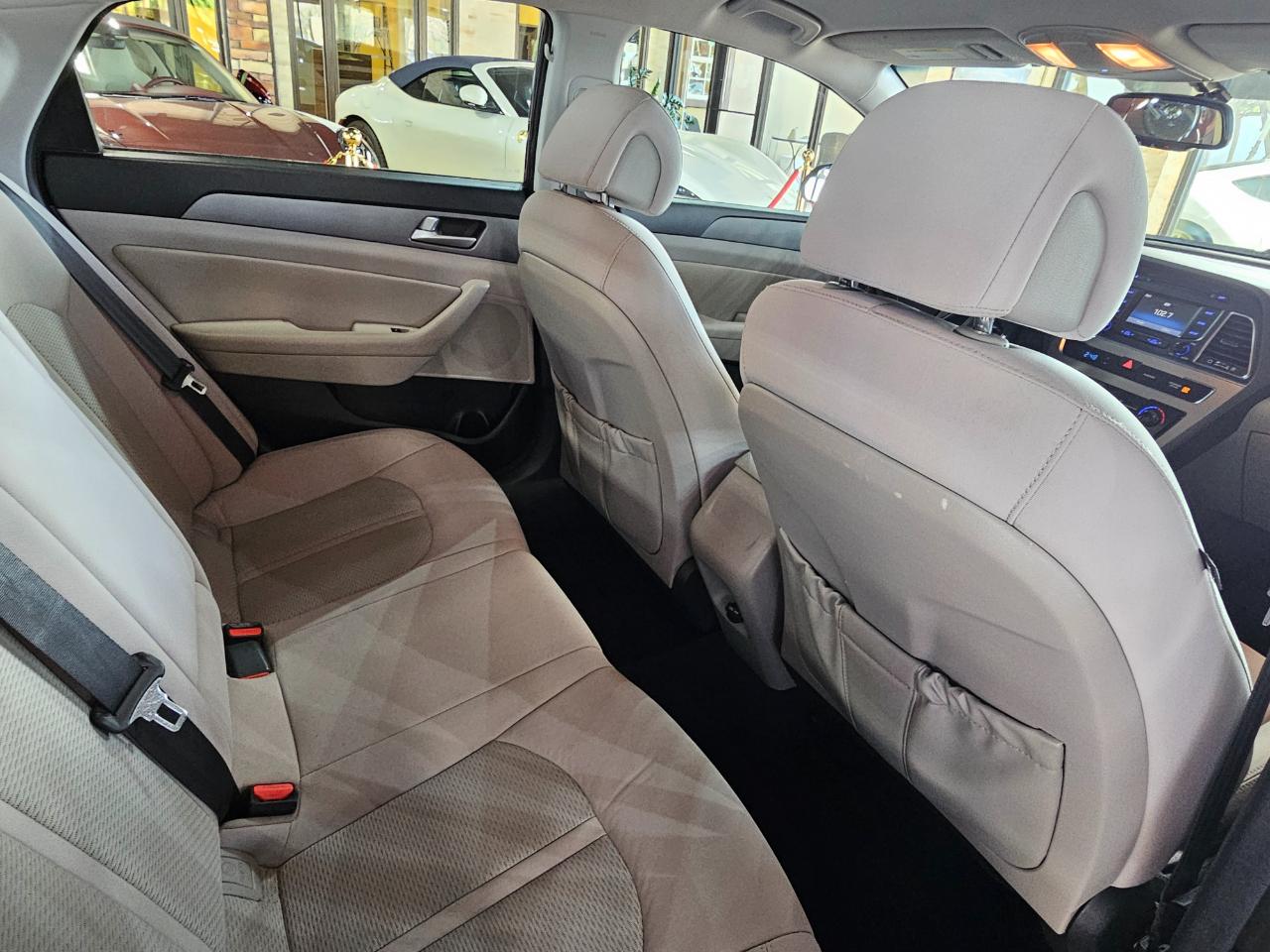 Hyundai Sonata 4dr Sdn 2.4L SE 2015