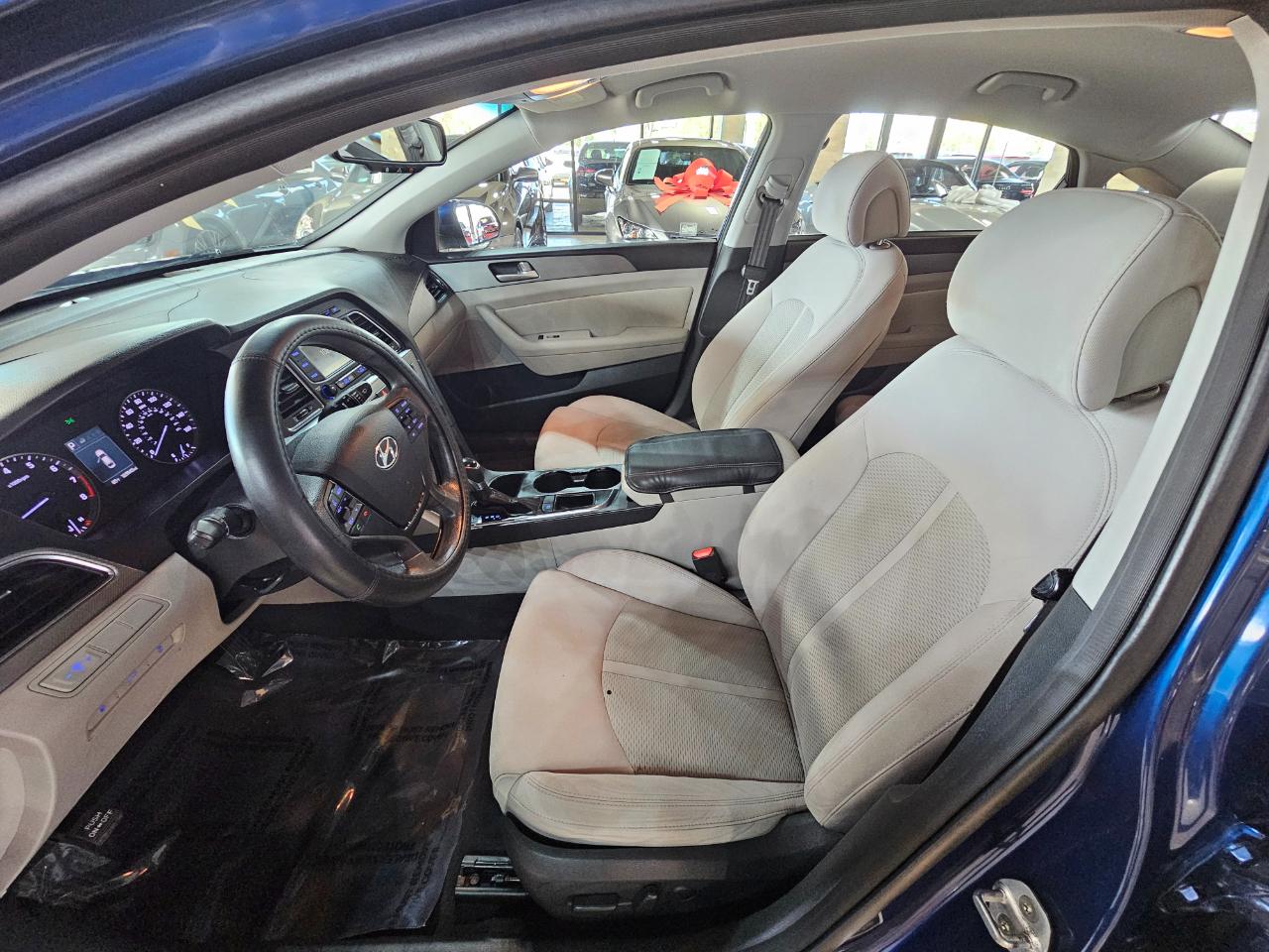 Hyundai Sonata 4dr Sdn 2.4L SE 2015