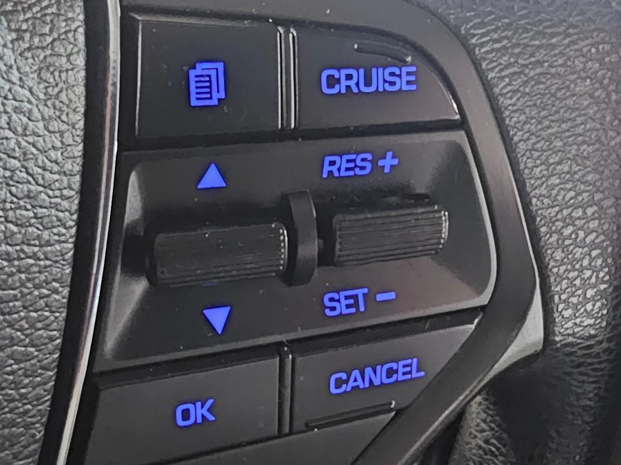 Hyundai Sonata 4dr Sdn 2.4L SE 2015