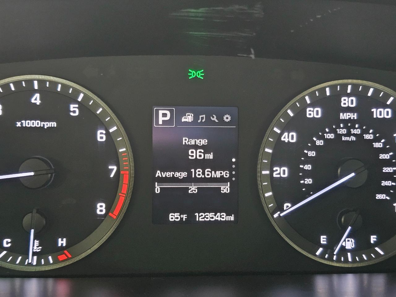 Hyundai Sonata 4dr Sdn 2.4L SE 2015