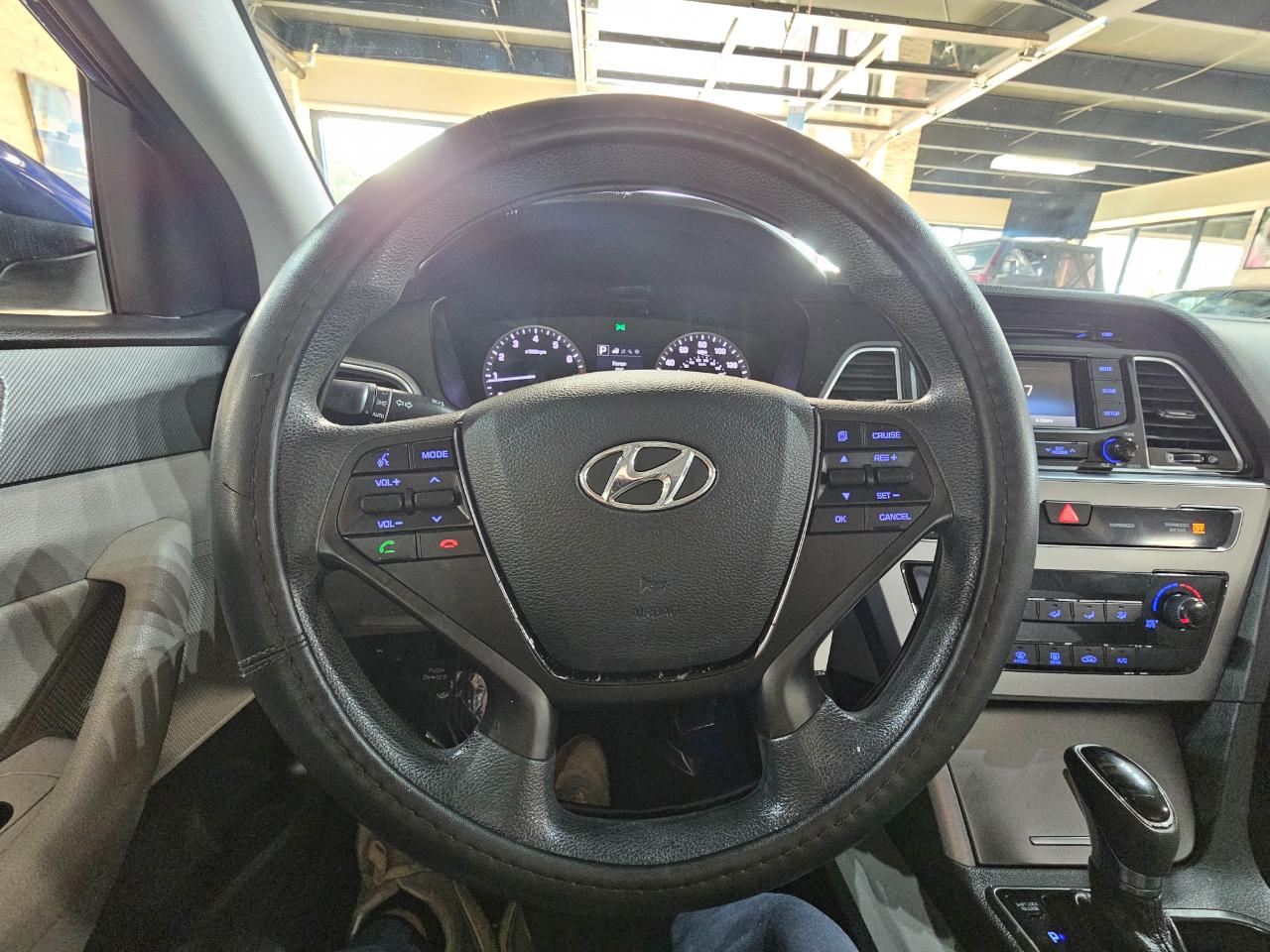 Hyundai Sonata 4dr Sdn 2.4L SE 2015