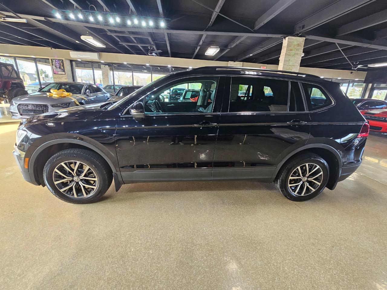 Volkswagen Tiguan 2.0T SE FWD 2019