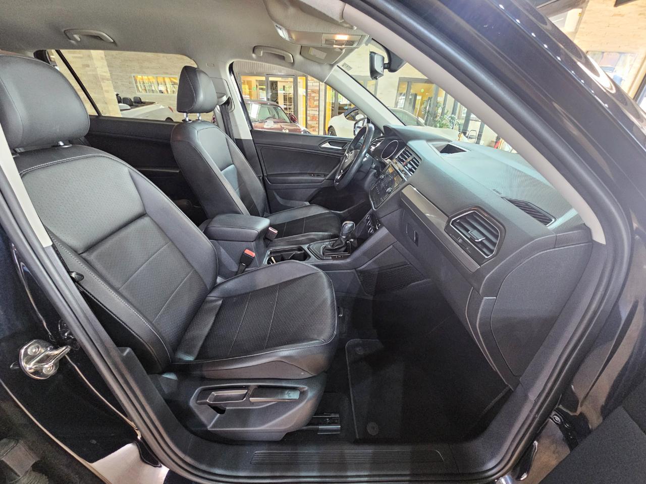 Volkswagen Tiguan 2.0T SE FWD 2019