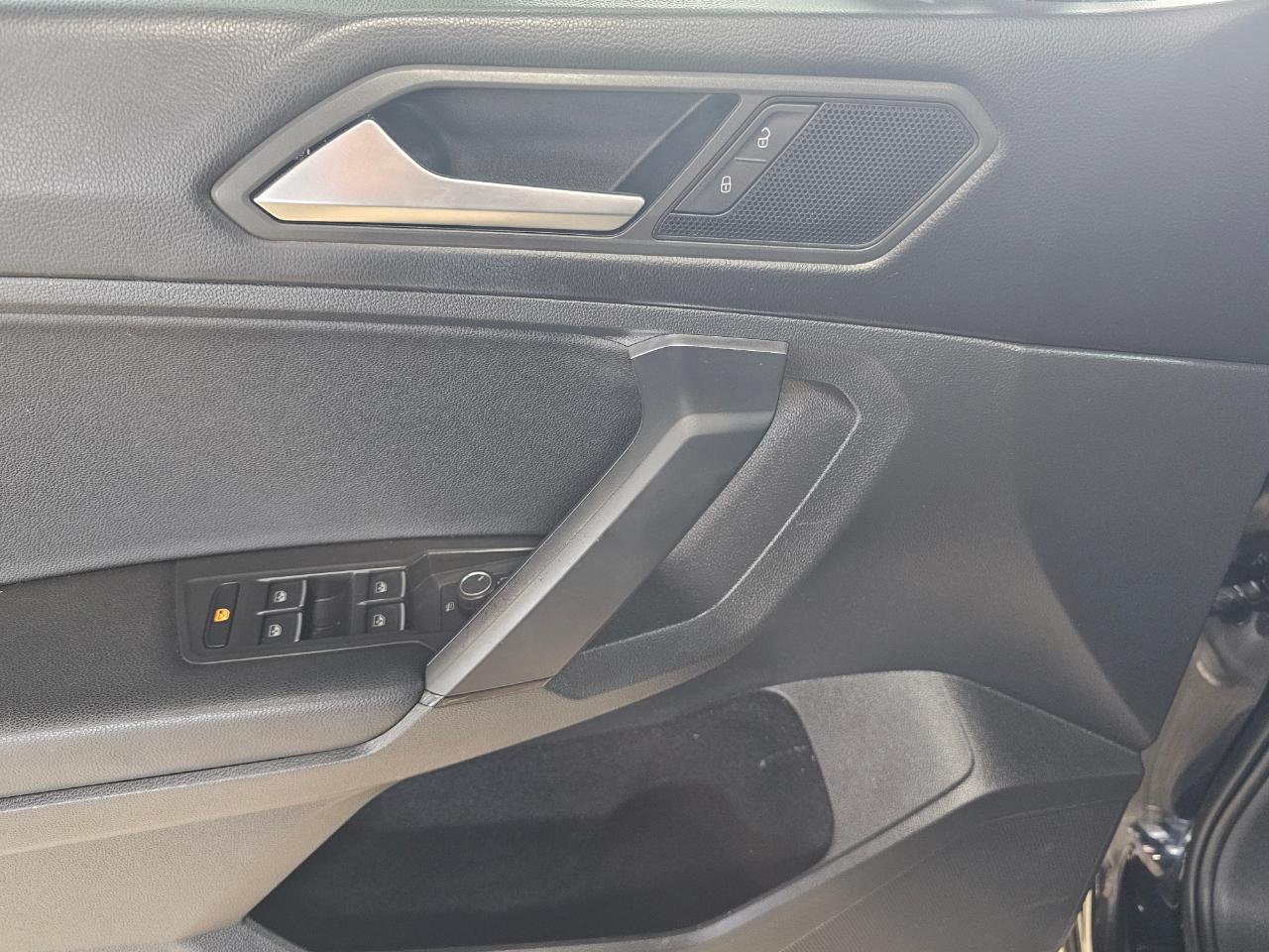 Volkswagen Tiguan 2.0T SE FWD 2019