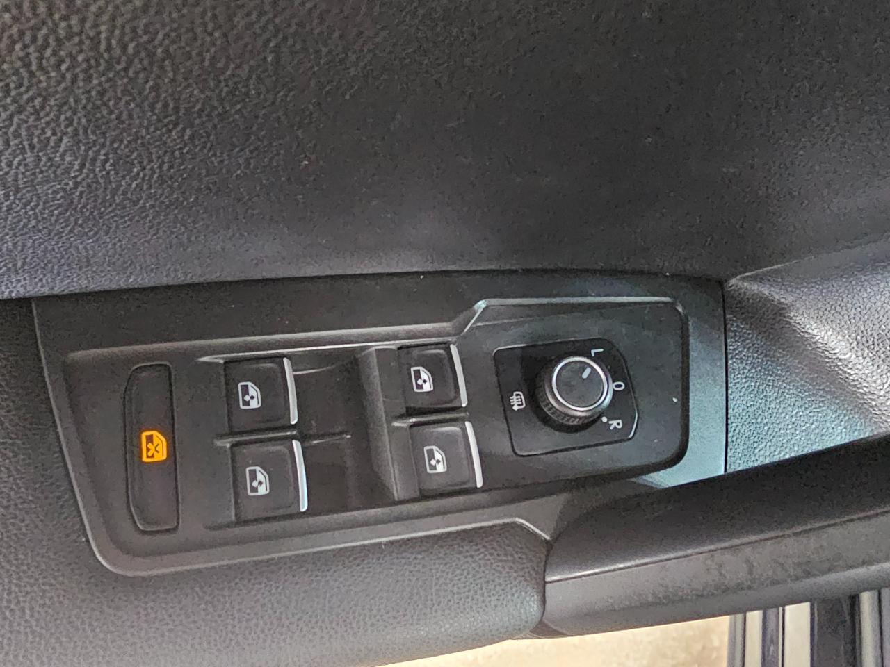 Volkswagen Tiguan 2.0T SE FWD 2019