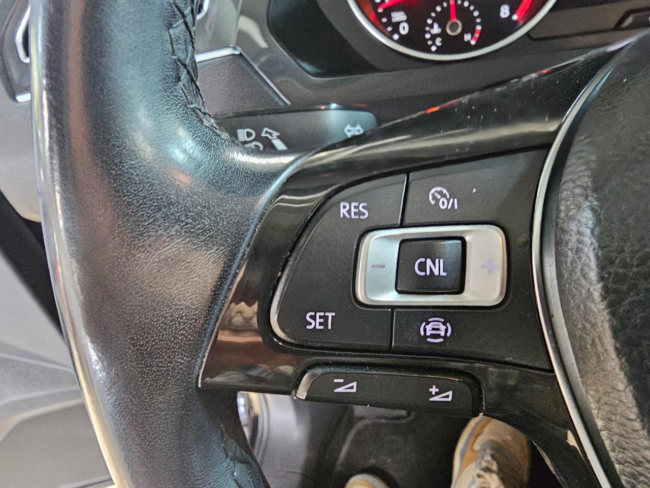 Volkswagen Tiguan 2.0T SE FWD 2019