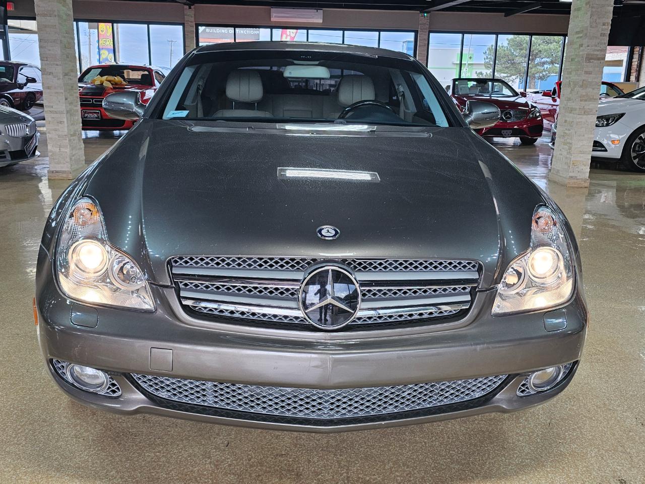 Mercedes-Benz CLS-Class 4dr Sdn 5.5L 2009