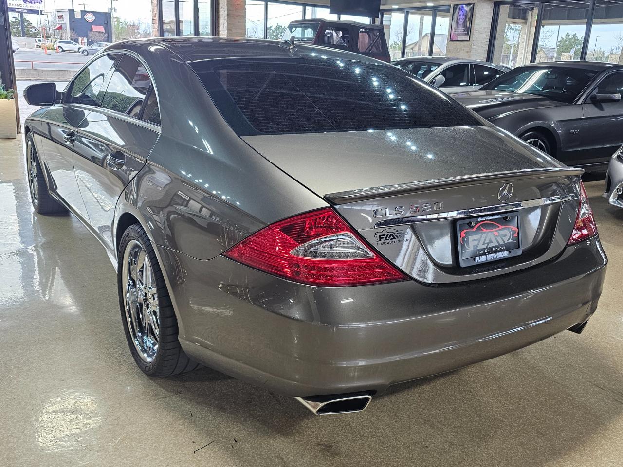 Mercedes-Benz CLS-Class 4dr Sdn 5.5L 2009