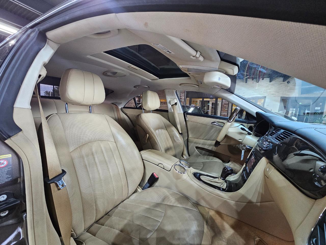 Mercedes-Benz CLS-Class 4dr Sdn 5.5L 2009