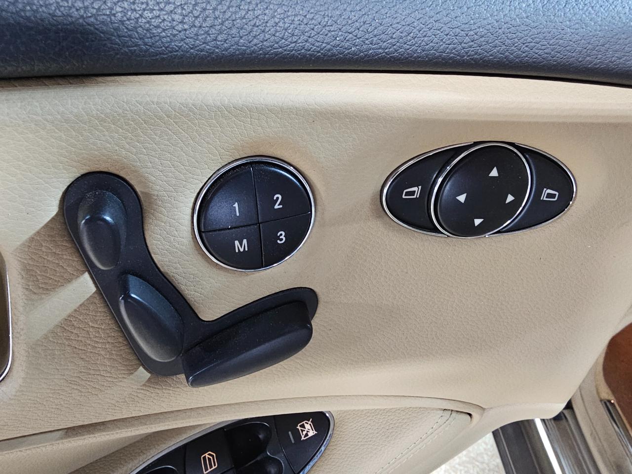 Mercedes-Benz CLS-Class 4dr Sdn 5.5L 2009