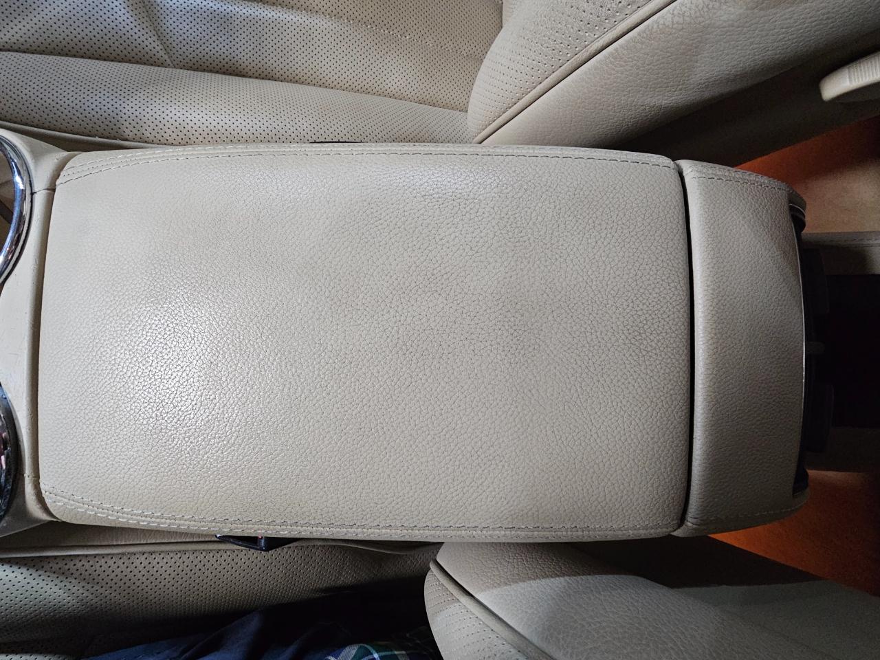 Mercedes-Benz CLS-Class 4dr Sdn 5.5L 2009