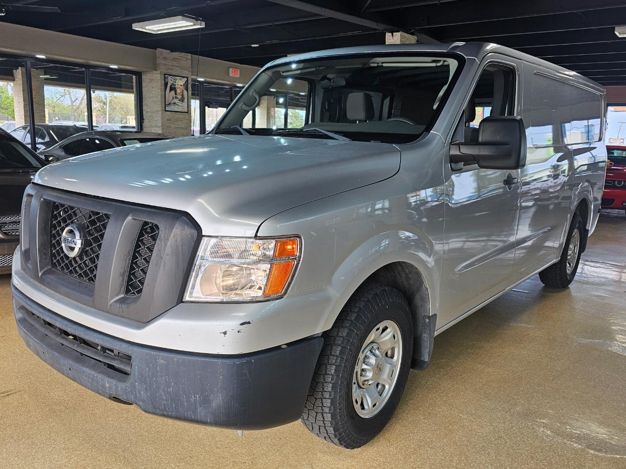Nissan NV Cargo NV1500 Standard Roof V6 SV 2017