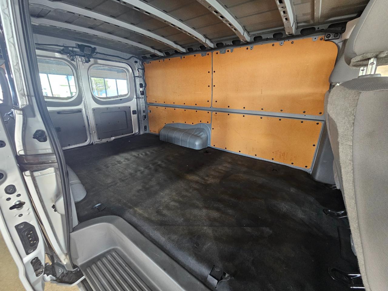 Nissan NV Cargo NV1500 Standard Roof V6 SV 2017
