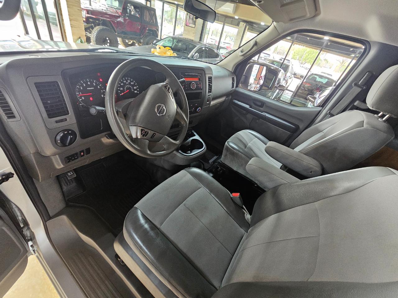 Nissan NV Cargo NV1500 Standard Roof V6 SV 2017