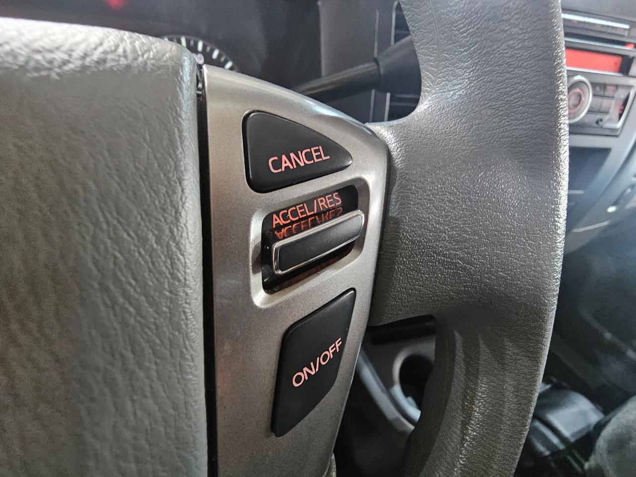 Nissan NV Cargo NV1500 Standard Roof V6 SV 2017