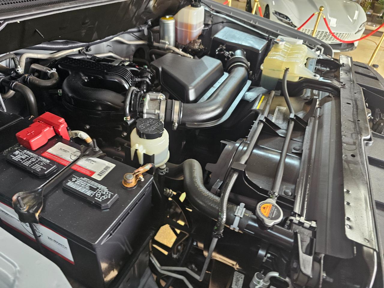 Nissan NV Cargo NV1500 Standard Roof V6 SV 2017