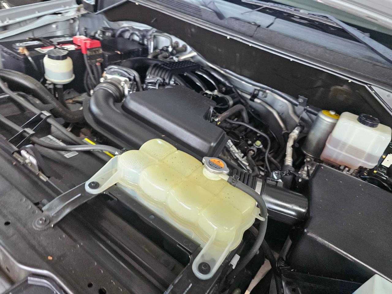 Nissan NV Cargo NV1500 Standard Roof V6 SV 2017