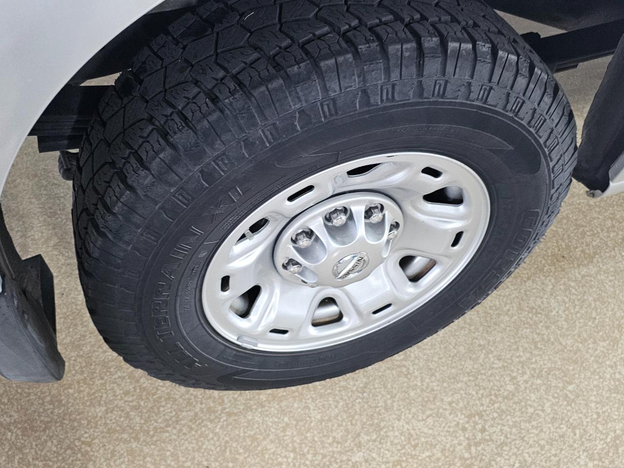 Nissan NV Cargo NV1500 Standard Roof V6 SV 2017