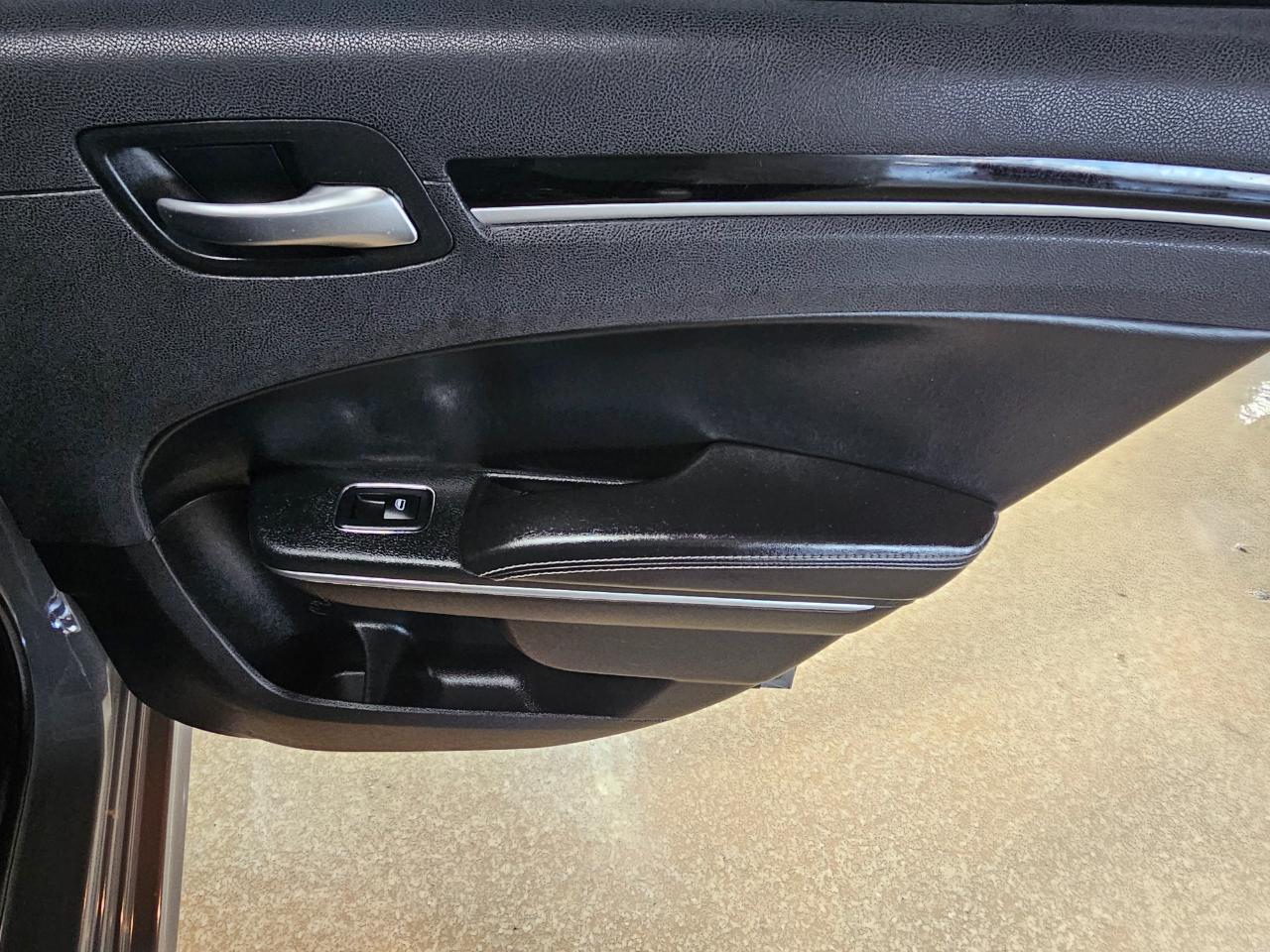 Chrysler 300 300S RWD 2018