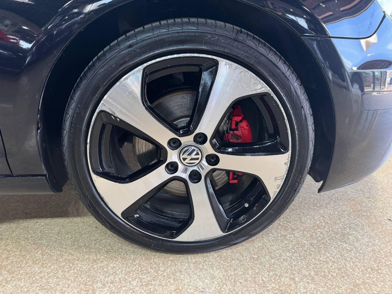 Volkswagen GTI 2dr HB DSG PZEV *Ltd Avail* 2013