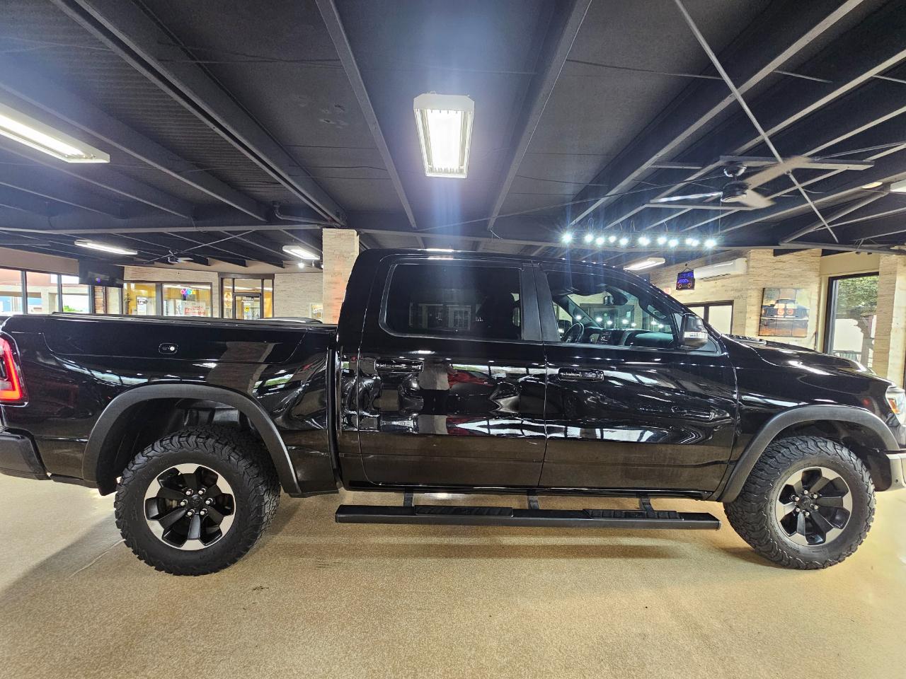RAM 1500 Rebel 4x4 Crew Cab 5'7" Box 2019