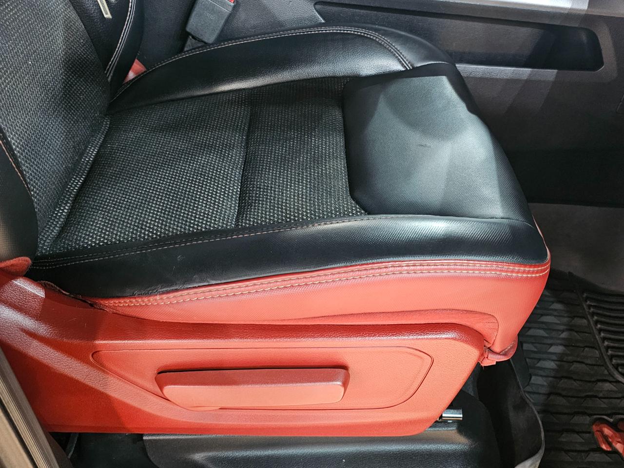 RAM 1500 Rebel 4x4 Crew Cab 5'7" Box 2019