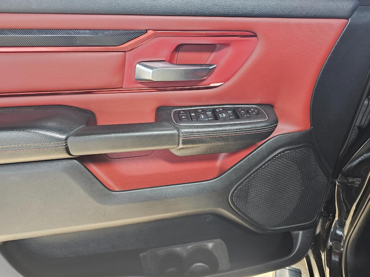 RAM 1500 Rebel 4x4 Crew Cab 5'7" Box 2019