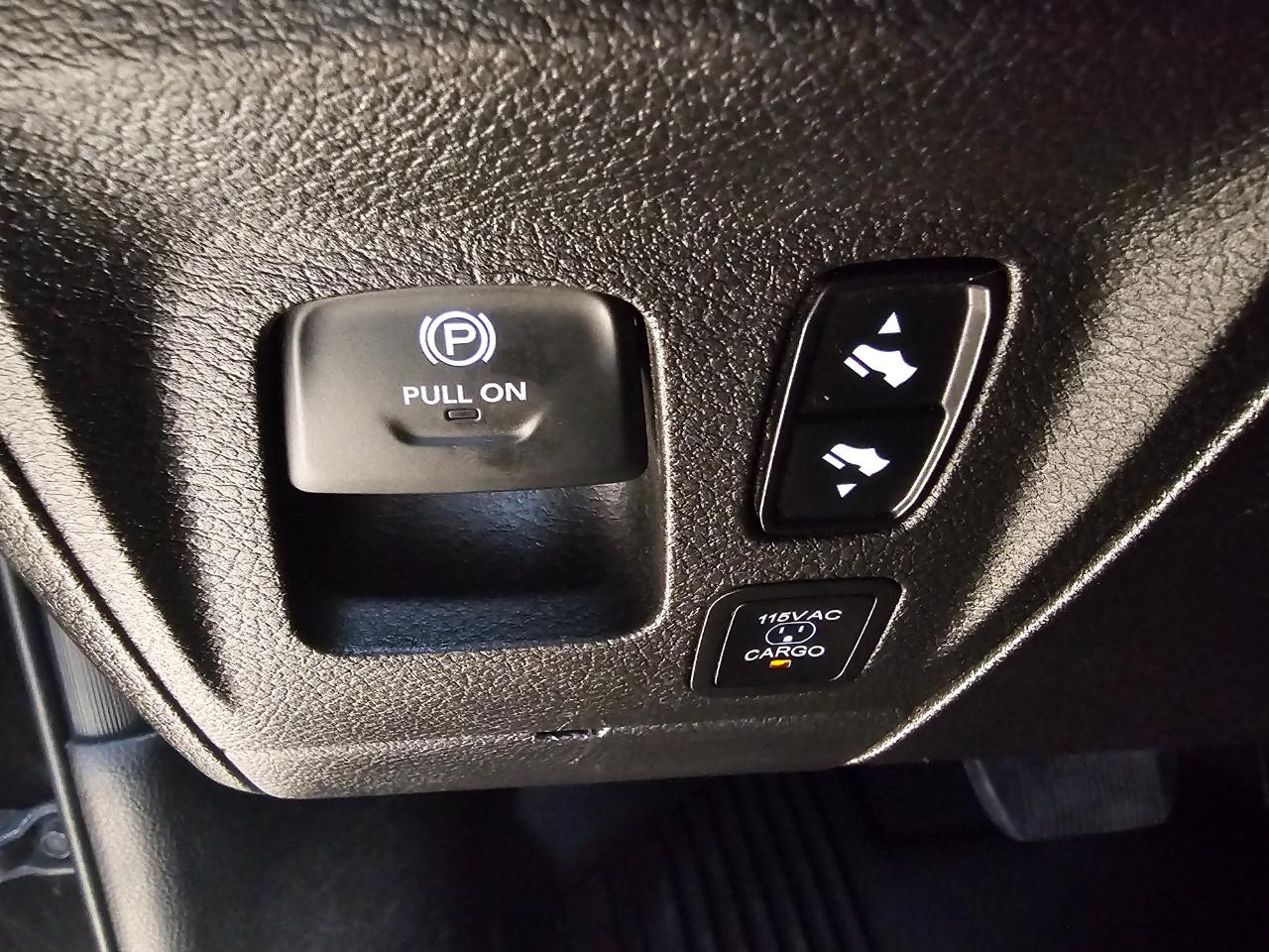 RAM 1500 Rebel 4x4 Crew Cab 5'7" Box 2019