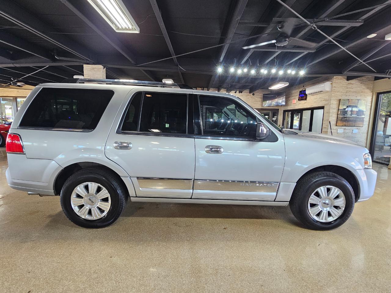 Lincoln Navigator 4WD 4dr 2014
