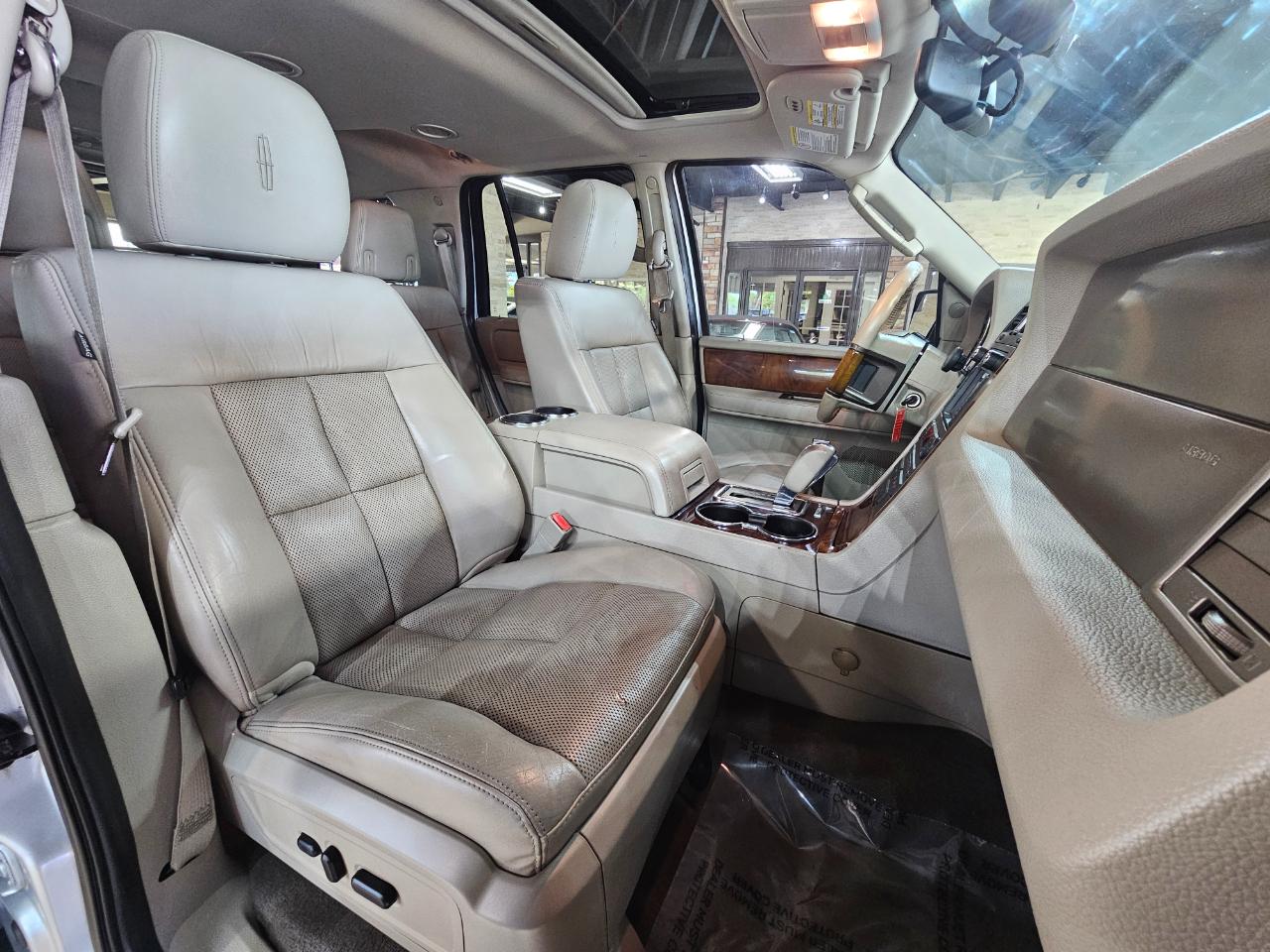 Lincoln Navigator 4WD 4dr 2014