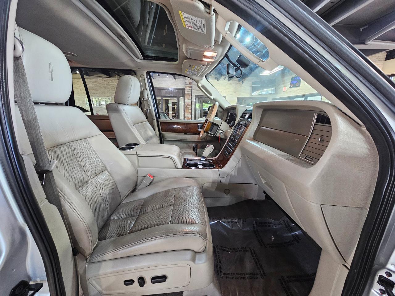 Lincoln Navigator 4WD 4dr 2014