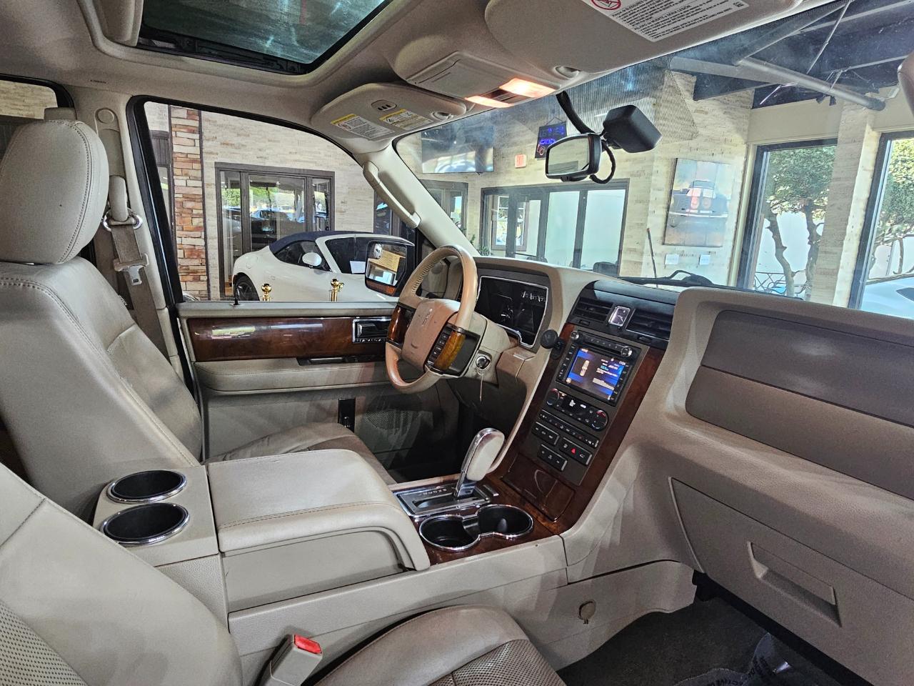 Lincoln Navigator 4WD 4dr 2014