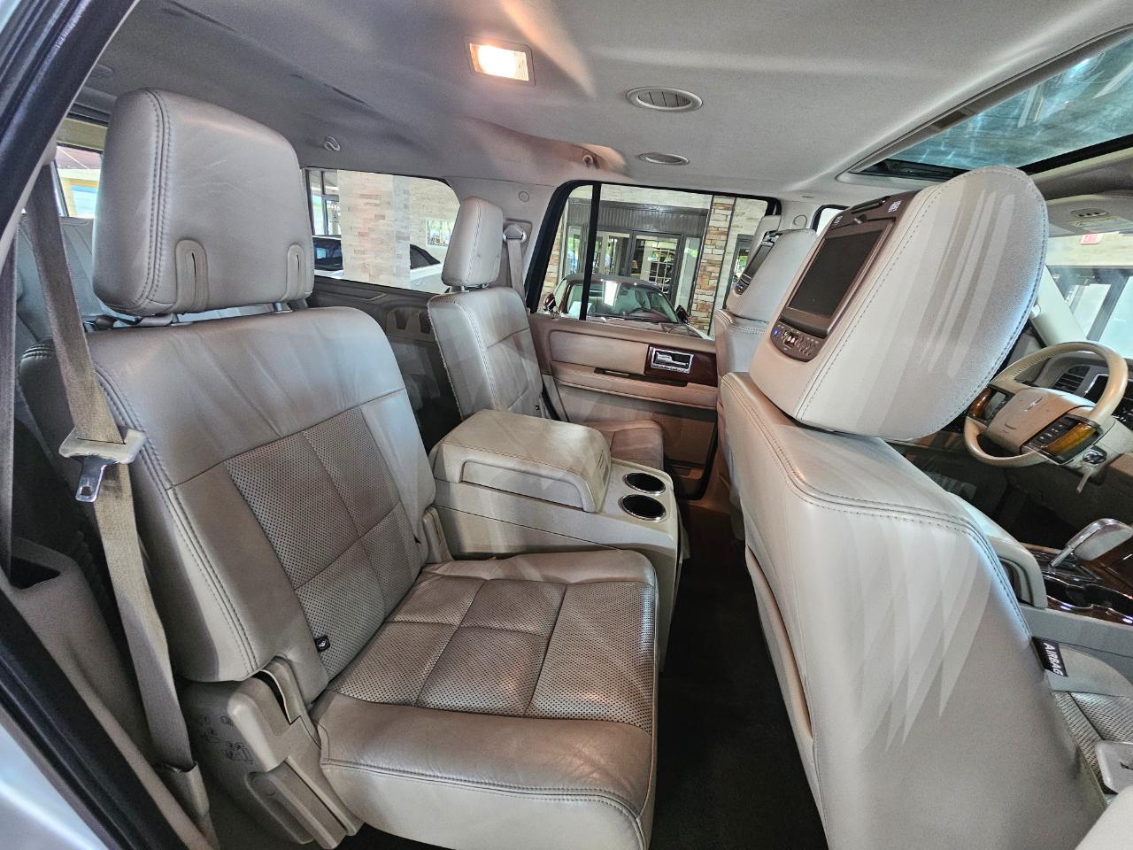 Lincoln Navigator 4WD 4dr 2014